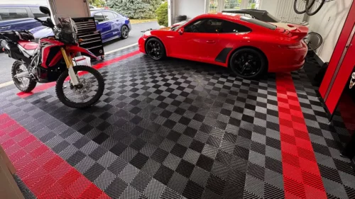 Adventure Bike and a Porsche in a grage with free-flow tiles